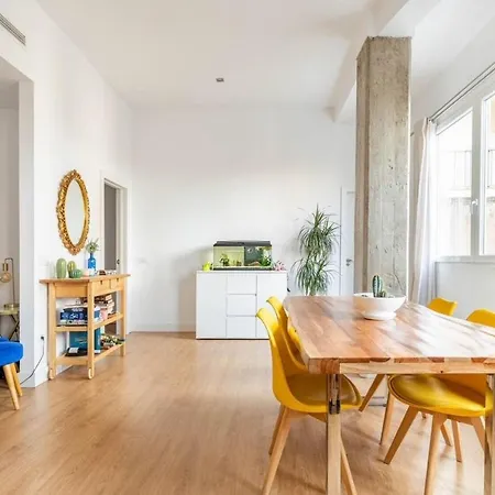 Preciosa Con Terraza Y Bano Exclusivo Valencia