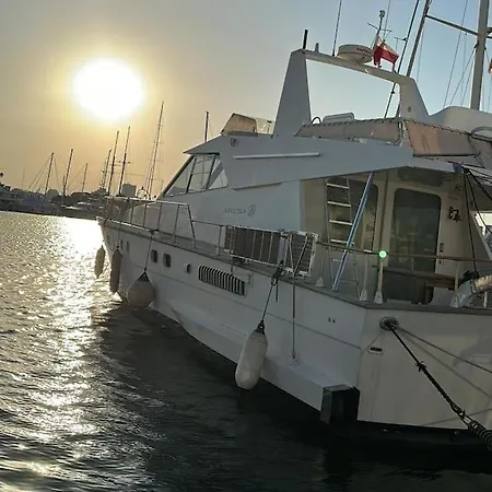 Noche Insolita En Yate De 16m A 2 Minutos De La Playa Bateau-hôtel