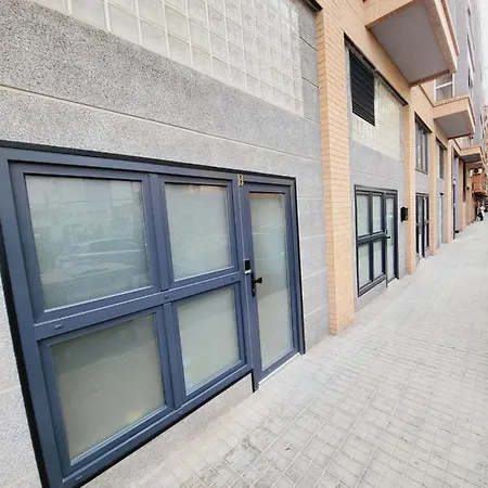 Carbonell 1 Lägenhetshotell