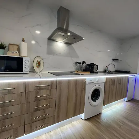 Lägenhetshotell Carbonell 1 4*