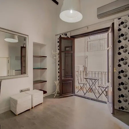 Beds & Breaks Chopin Apartment