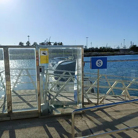 Bateau-hôtel Noche Insolita En Yate De 16m A 2 Minutos De La Playa *
