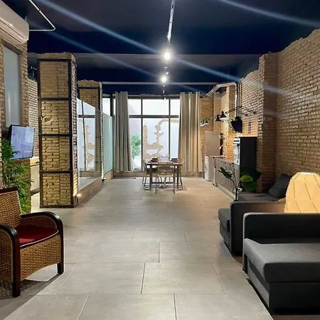 Iy Loft 4 - Open Plan Garage Style - Up To 4 People * Valencia