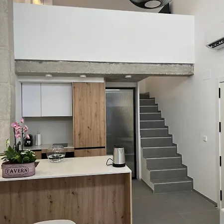 Conserva, 25 B2 * Valencia