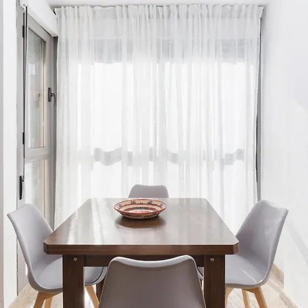 Piso Familiar Cerca Del Centro, Ac Y Wifi Gratis *