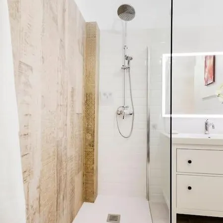 Family Century House With Terrace And Parking Apartment