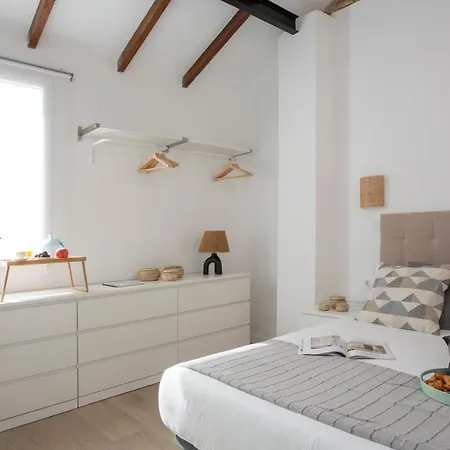 Apartment Singularstays Vivons