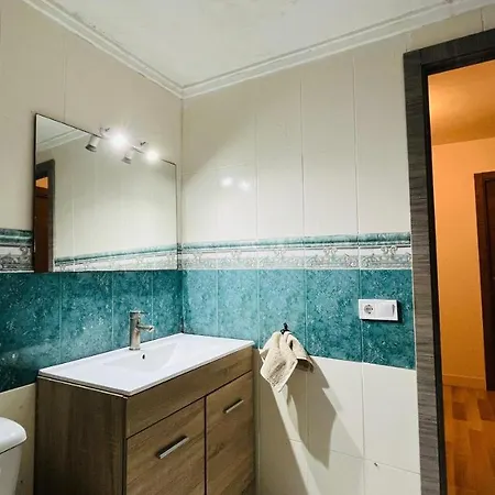 Apartamento Compartido A 15 Minutos De La Playa En Walencja