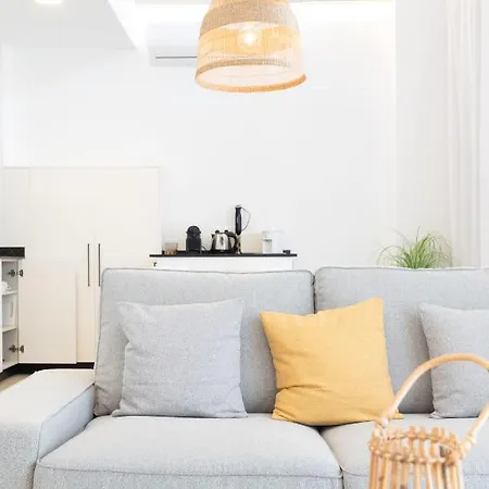 아파트 Apartup Ca Celieta Iv *