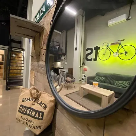 Ruzafa Roots, 12 Min To Centre, Smart Tv, Wine Apartamento
