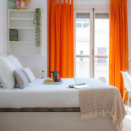 Apartment Singularstays Reina Ii