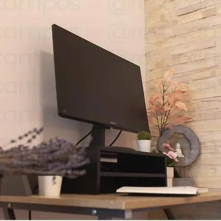 Rb - Urban Loft Retreat, Comfort & Good Location 公寓