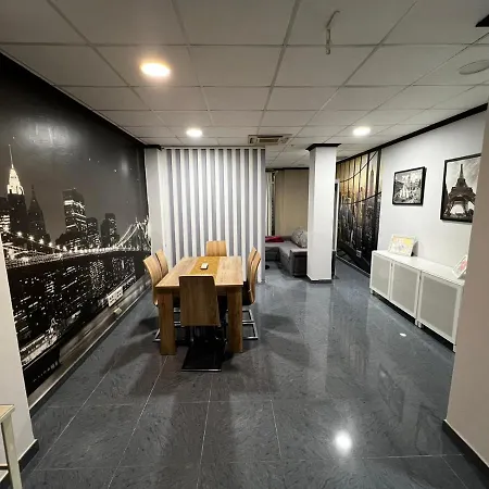 Rmn Tourist * ולנסיה