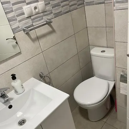 Piso Tranquilo Y Luminoso En *