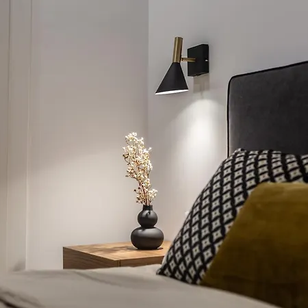 Deluxe - Aiora * Valensiya