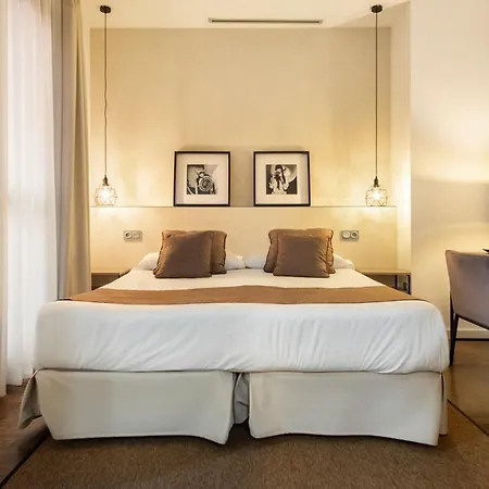 Hotel Blanq Carmen 3*