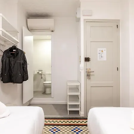 Alicante By Moontels Pensjonat Walencja