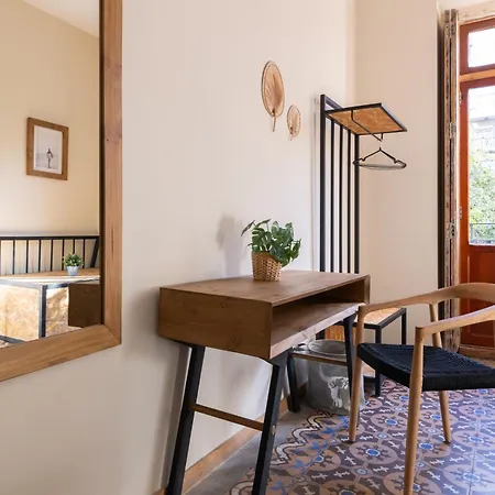 Bird House Bed & Breakfast 3*