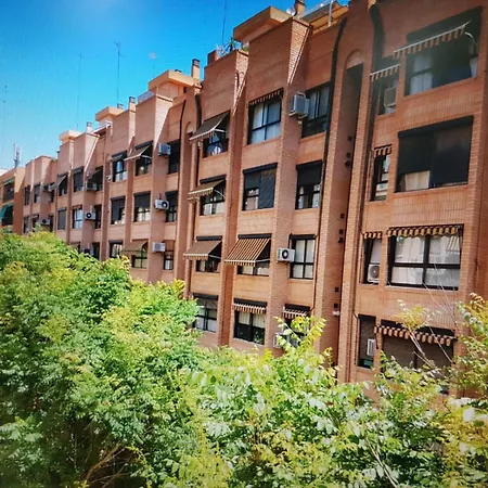 Cerca De La Playa Y Ciudad De Ciencias Apartment *