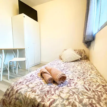 Rum i privatbostad Apartamento Compartido A 15 Minutos De La Playa En *