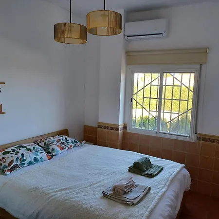 Beautiful With Huge Private Pool And Vineyard View * Valência