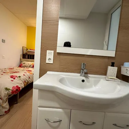 Mirador 2 Del Mercado - Con Bano Privado En El Centro De La Ciudad Vella *