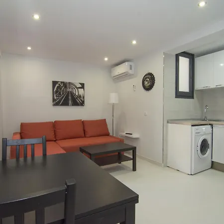 Calm Company Apartment *