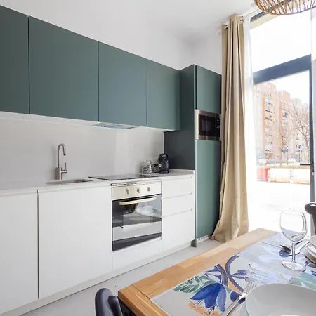 Florit Flats - Ceramic - 4 Guest - Ac Wifi - Near Sorolla Train Station * Valencia