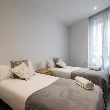 Florit Flats - Urban Nest - Ac & Wifi - 10 Min Center Apartment *