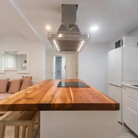 Apartament Apartamento Cerca Del Mar, Del Puerto Y Del Centro Walencja