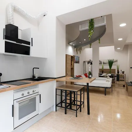 דירה Spacious Oceanografic Flats *