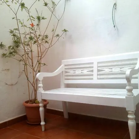 Apartment Charming Flat In + Air Conditioning + 95 Sq Meters