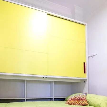 Charming Flat In + Air Conditioning + 95 Sq Meters Apartment