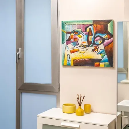Central Market Lux Apartment