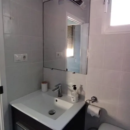 Bright In 80 Sqm With Air Conditioning Apartman