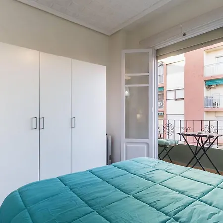 Bright In 80 Sqm With Air Conditioning Apartment