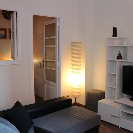 Bright In 80 Sqm With Air Conditioning * Valencia