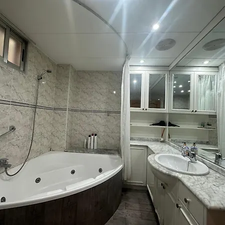 La Casa De Lili Acerca De Palacio De Musica 아파트 *