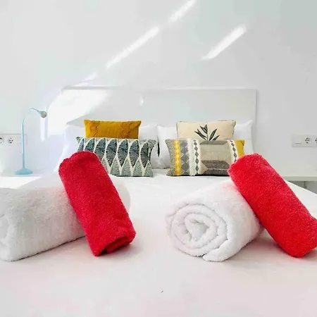 Apartment Spacious & Bright Flat Near The