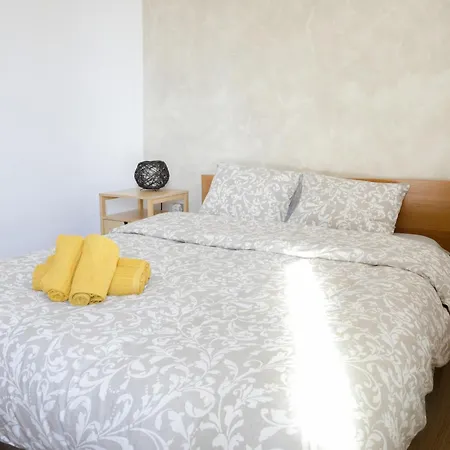 Renovado Y Sofisticado En El Centro De Appartement