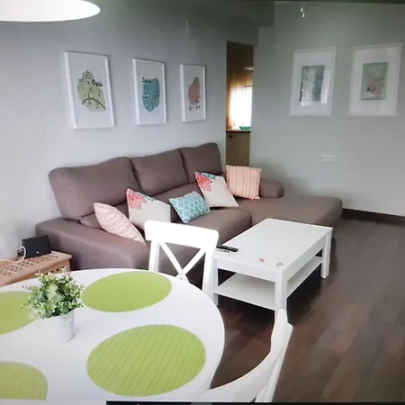 Cerca De La Playa Y Ciudad De Ciencias *