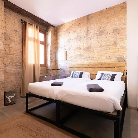 Bed & Breakfast Bird House Valencia