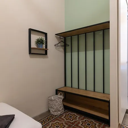 Bird House Bed & Breakfast Valencia