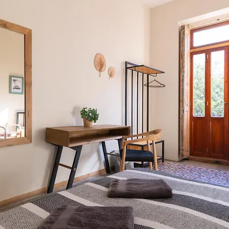 Bird House Bed & Breakfast