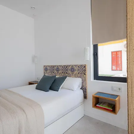 Florit Flats - Stylish By The Joaquin Sorolla Station Valencia