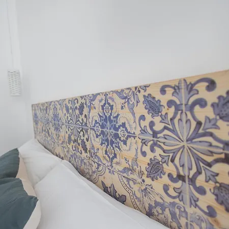 Florit Flats - Ceramic - 4 Guest - Ac Wifi - Near Sorolla Train Station * Valencia