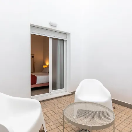 Moontels Plaza De Vannes