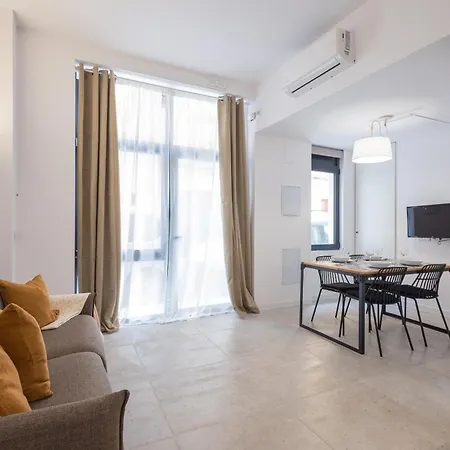 Florit Flats - Ceramic - 4 Guest - Ac Wifi - Near Sorolla Train Station Appartamento Valenza