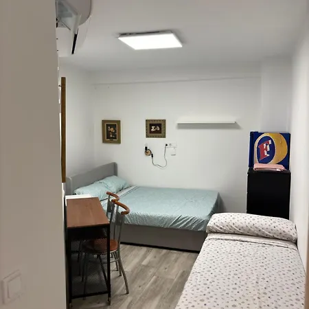 Homestay Habitacion En Playa Malvarrosa *