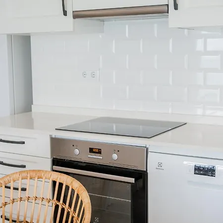 Ocean's Whisper: Les Palmeres Seaview Sanctuary Apartment Valencia